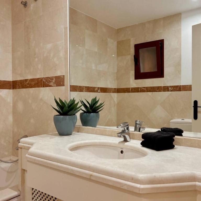 Marbella Elviria: 3 Dorm, Playa andando y Piscina - Apartamento de 3 dormitorios - 32