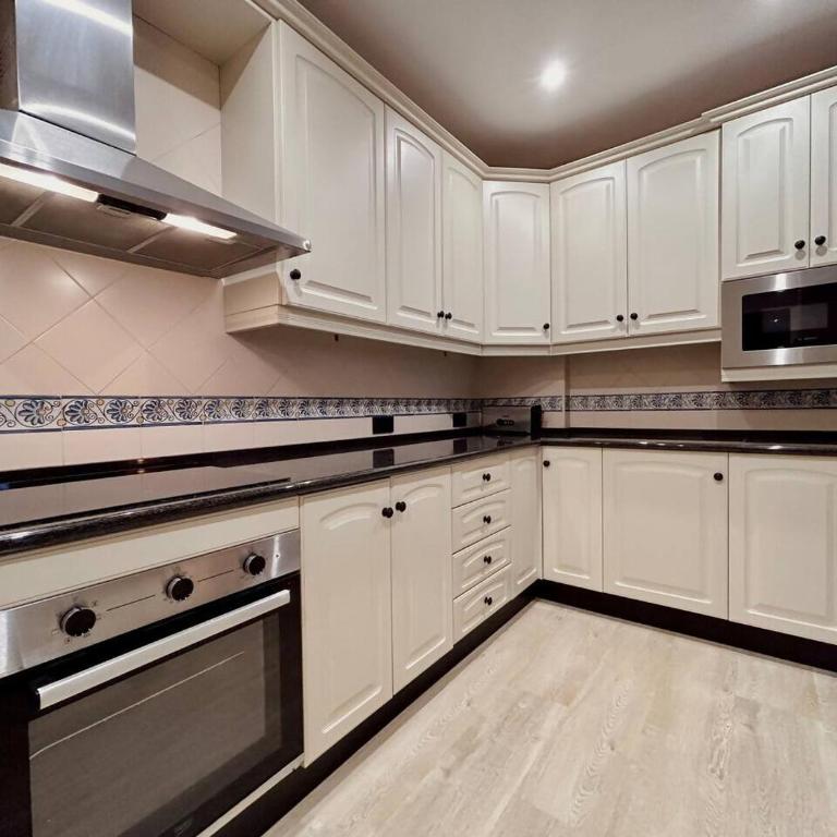 Marbella Elviria: 3 Dorm, Playa andando y Piscina - Apartamento de 3 dormitorios - 38