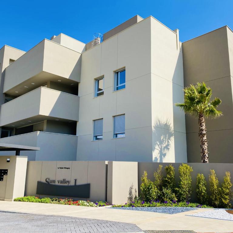 23 - Appartement sur le Golf de la Cala - Two-Bedroom Apartment with Terrace - 35