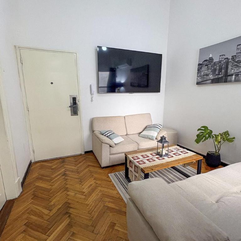 RentUp - Clasico, amplio y hasta 5 personas cerca de Plaza de Mayo y Casa Rosada - Apartamento de 2 dormitorios - 3
