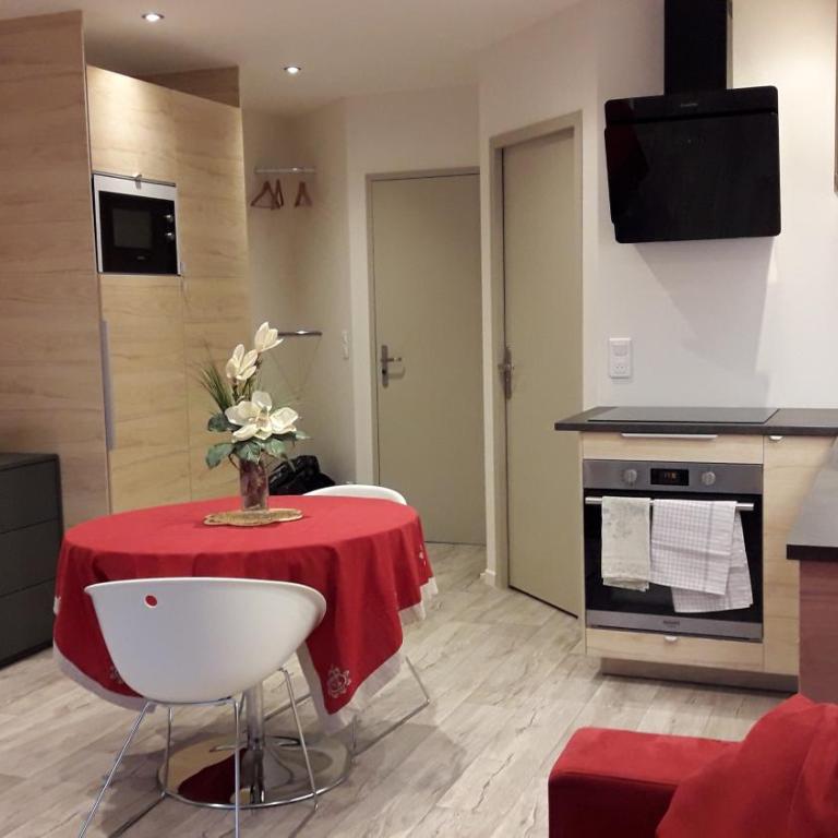 Studio au coeur du village - Appartement - 6
