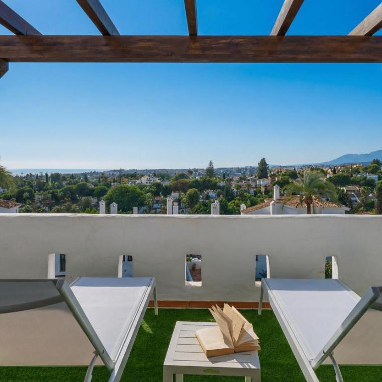 VACATION MARBELLA I Aldea Blanca, Luxury Duplex, Sea View, BBQ Grill, 24-7 Security, Walking Distance to Puerto Banus - Three-Bedroom Apartment - 5