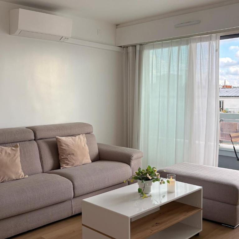 Dans le 19ème de Paris avec vue sur toute la ville - Appartement 2 Chambres - 12