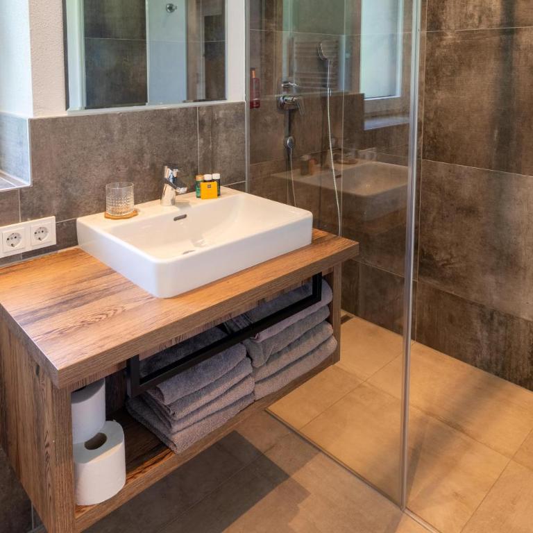 Alpinegold Residenz Rauris - Apartment mit 2 Schlafzimmern und Balkon - 8