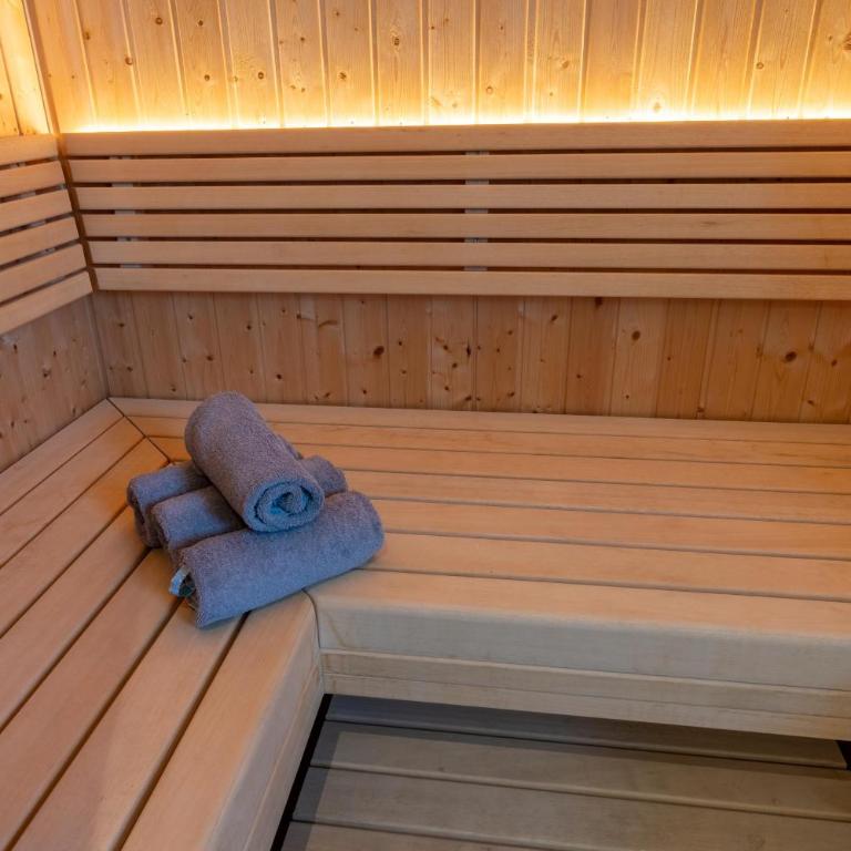 Alpinegold Residenz Rauris - Apartment mit 3 Schlafzimmern und Balkon - 7