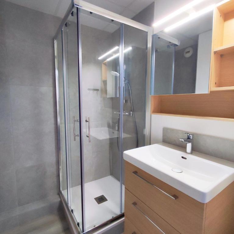 Appartement avec grande terrasse au centre ville d'Uzès - Appartement 2 Chambres - 11