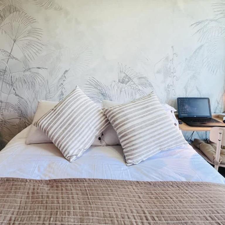 Vibrant Nunoa Apartment - Pool & Free Parking - Studio - 18