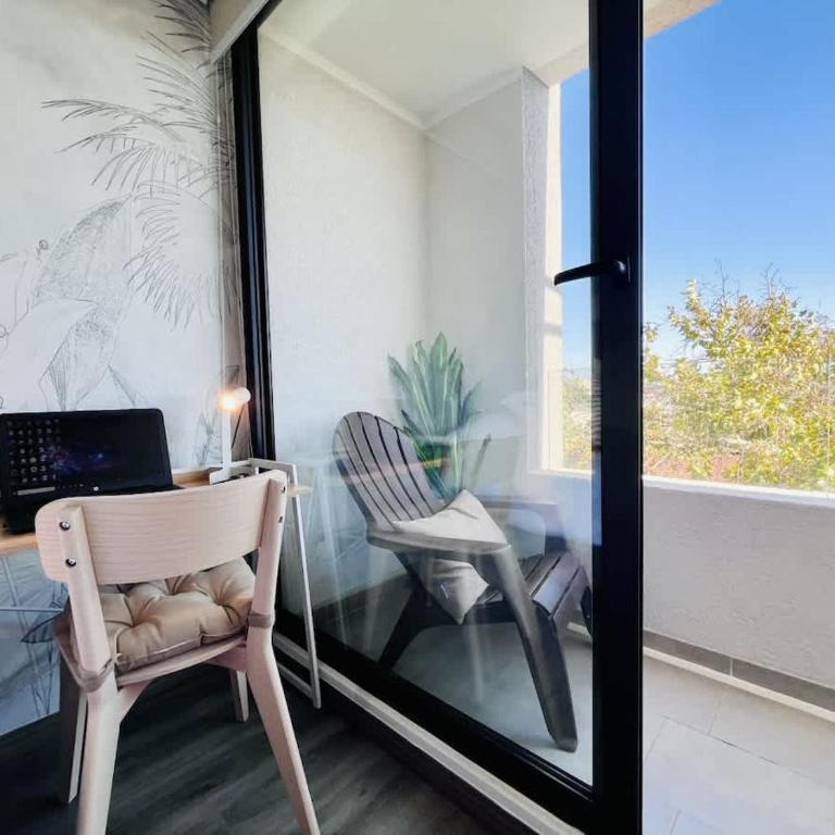Vibrant Nunoa Apartment - Pool & Free Parking - Studio - 19