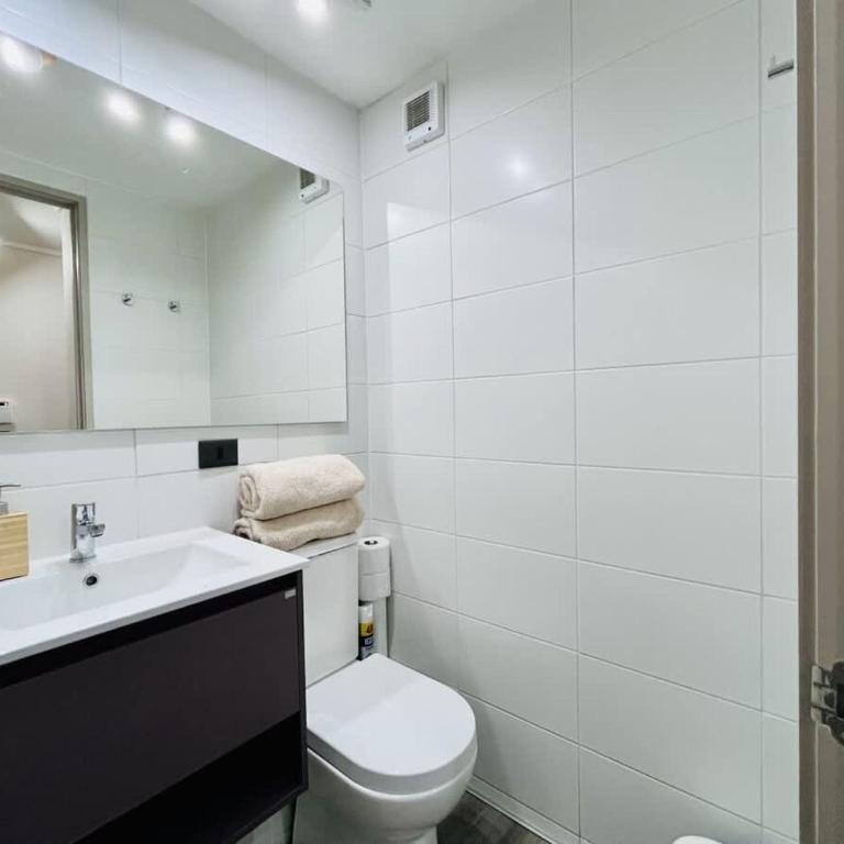 Vibrant Nunoa Apartment - Pool & Free Parking - Studio - 22