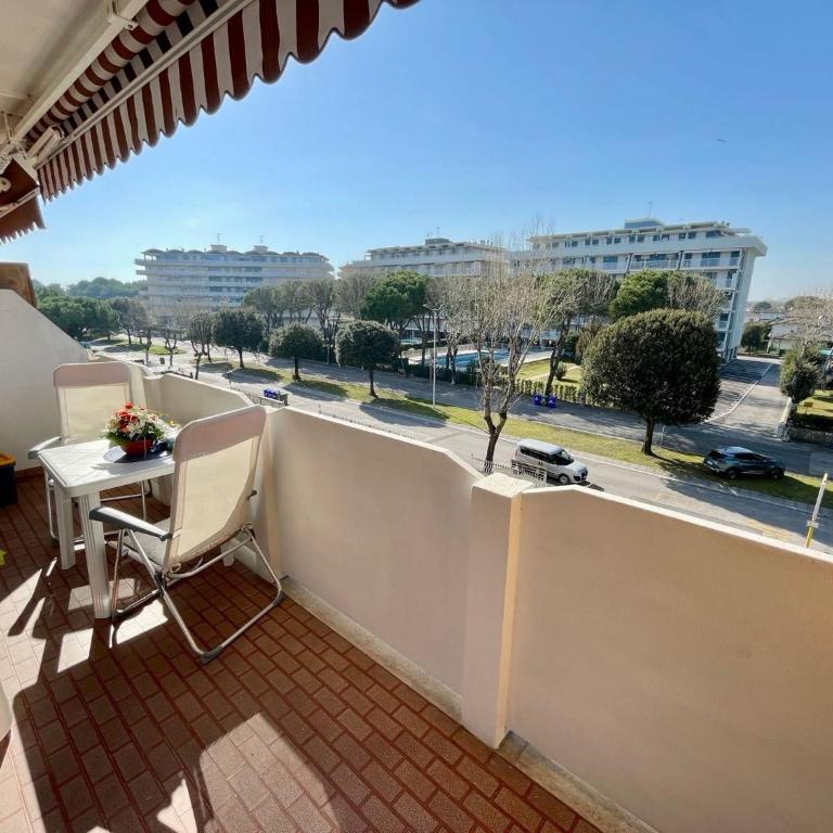 Bright apartment with balcony - Appartamento - 1