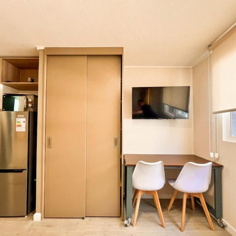 BUHO - Studio Santa Elvira - Home Office Laundry - Apartment - 2