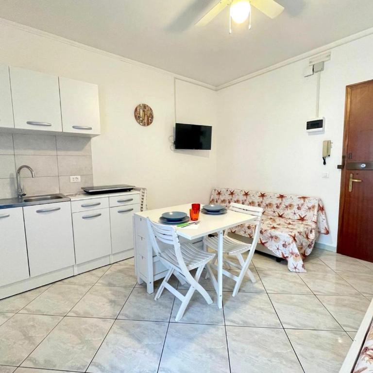 Studio with balcony close to the beach - Monolocale - 4