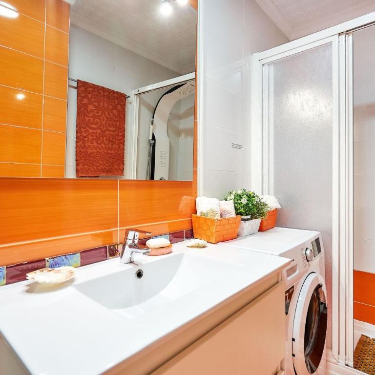 MIRANDO AL MAR - One-Bedroom Apartment - 27