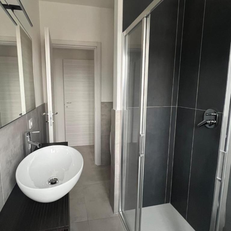 Lake at Home - Appartamento con 1 Camera da Letto e Vista Lago - 16