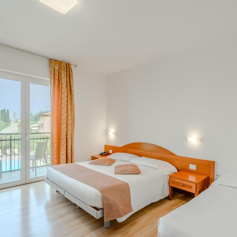 Hotel Nuova Barcaccia - Camera Tripla Superior - 3