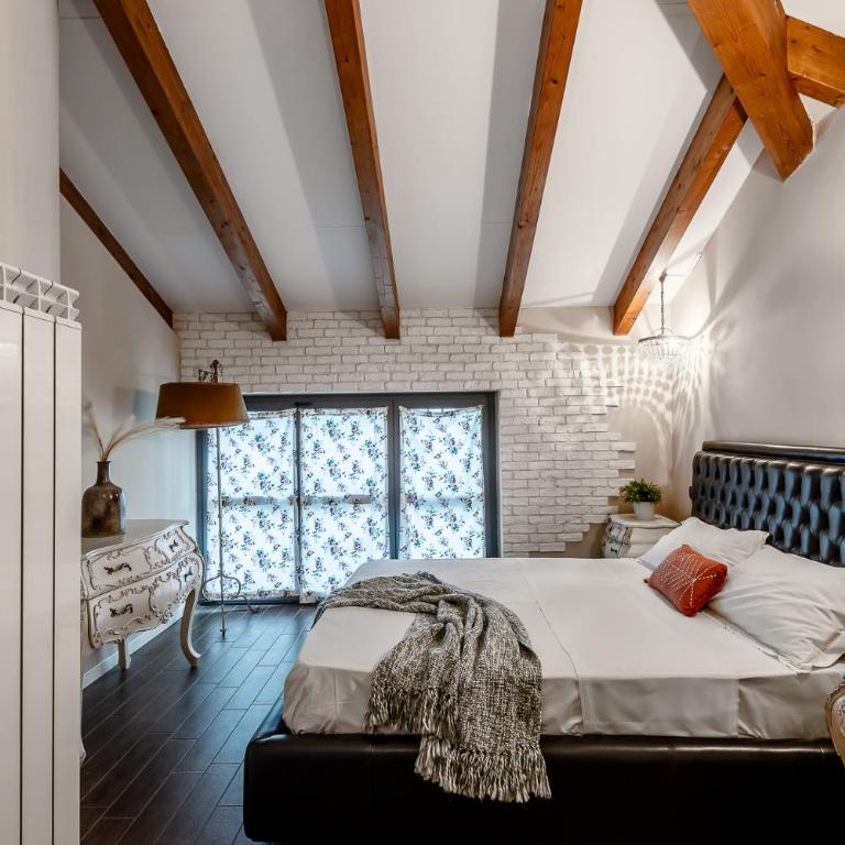 StayEasy Meucci - 2-Level apt with garden and box - Appartamento con 2 Camere da Letto e Vista Giardino - 7