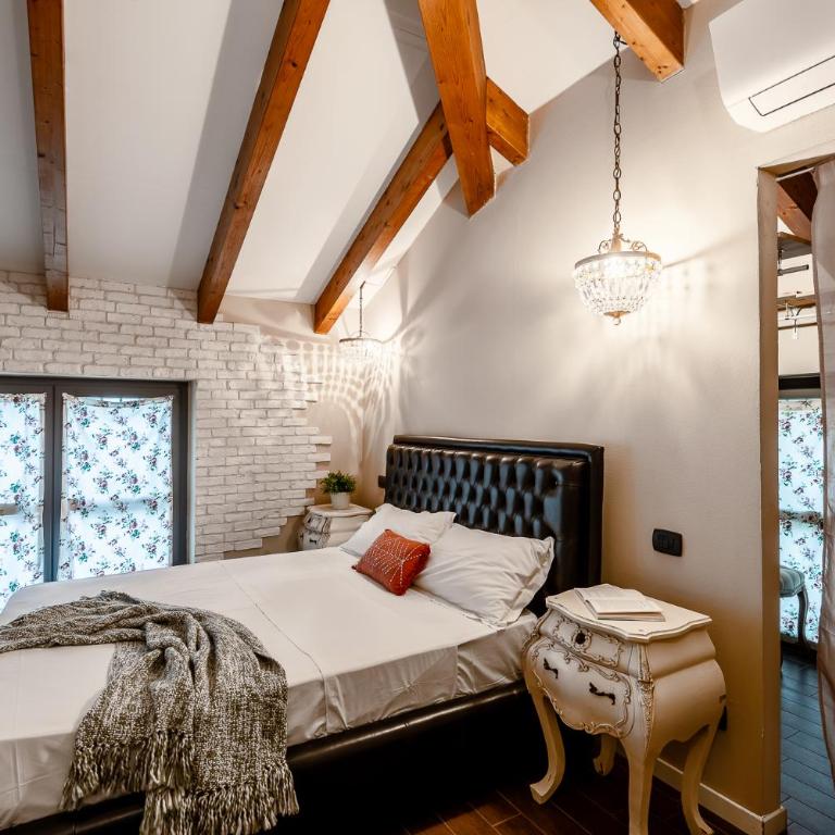 StayEasy Meucci - 2-Level apt with garden and box - Appartamento con 2 Camere da Letto e Vista Giardino - 9
