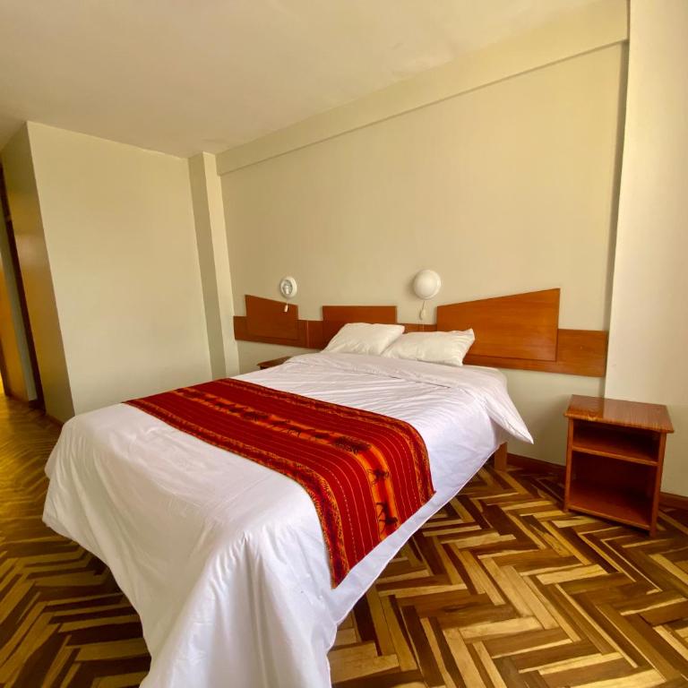 Nayras Puno Hotel - Superior Triple Room - 4