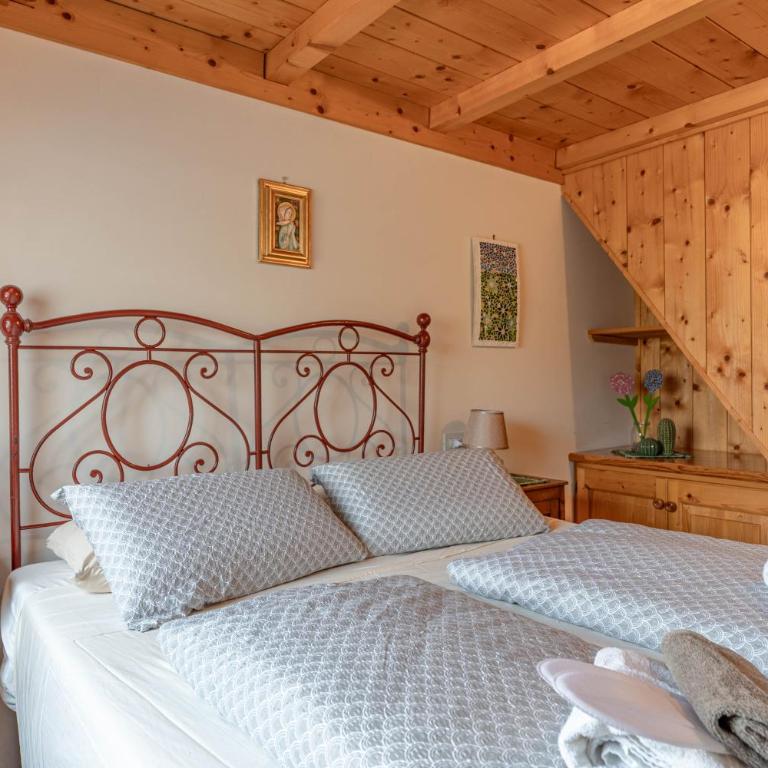 Private Veranda - Tiroler Chalet - Near Ski Slopes & Dolomites - Apartment mit 3 Schlafzimmern - 5