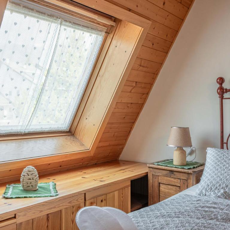 Private Veranda - Tiroler Chalet - Near Ski Slopes & Dolomites - Apartment mit 3 Schlafzimmern - 6