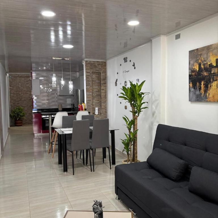 Acogedora y lujosa casa a las afueras con agua - Two-Bedroom House - 1