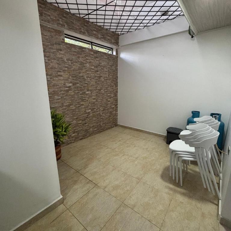Acogedora y lujosa casa a las afueras con agua - Two-Bedroom House - 15