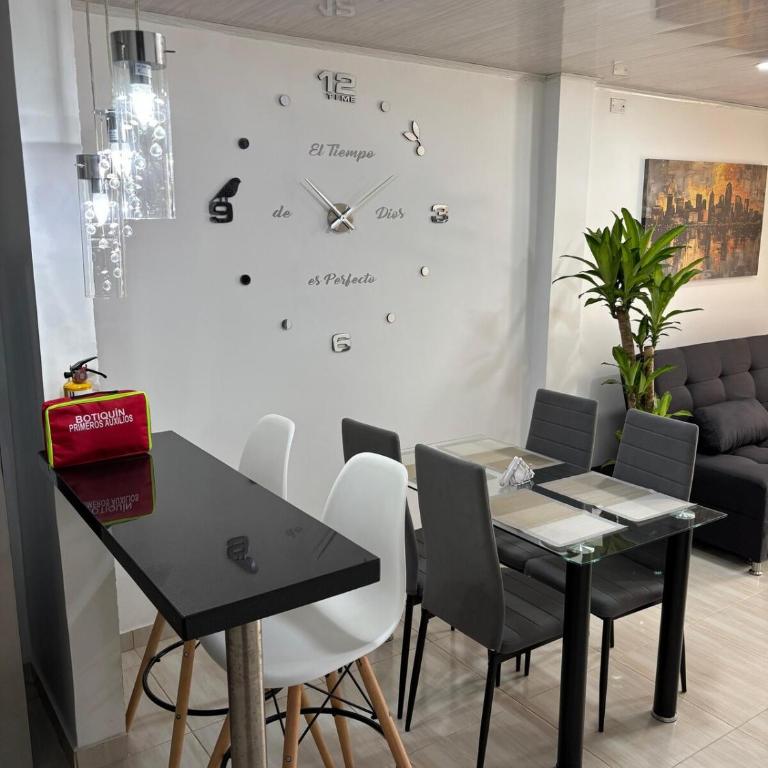 Acogedora y lujosa casa a las afueras con agua - Two-Bedroom House - 19