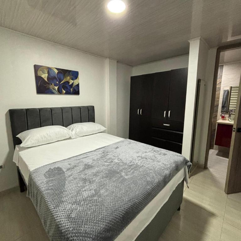 Acogedora y lujosa casa a las afueras con agua - Two-Bedroom House - 23