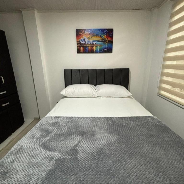 Acogedora y lujosa casa a las afueras con agua - Two-Bedroom House - 24