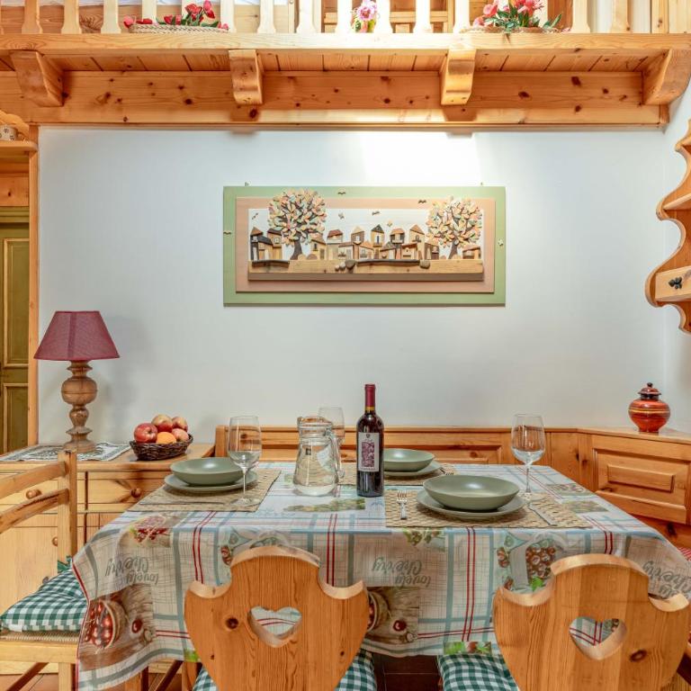 Private Veranda - Tiroler Chalet - Near Ski Slopes & Dolomites - Apartment mit 3 Schlafzimmern - 22