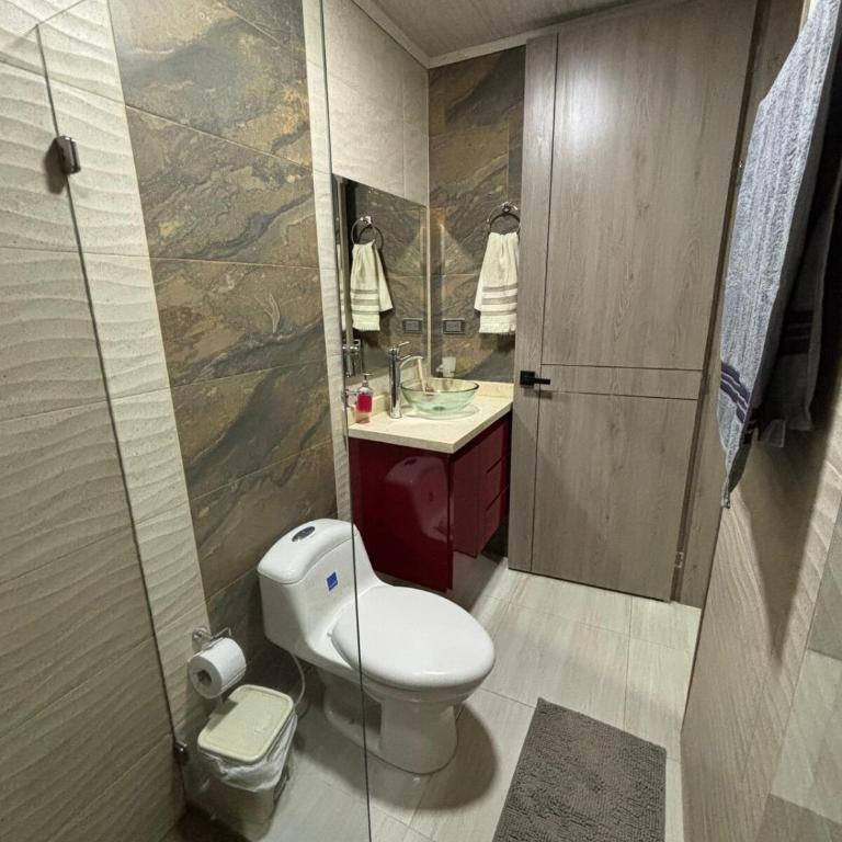 Acogedora y lujosa casa a las afueras con agua - Two-Bedroom House - 34