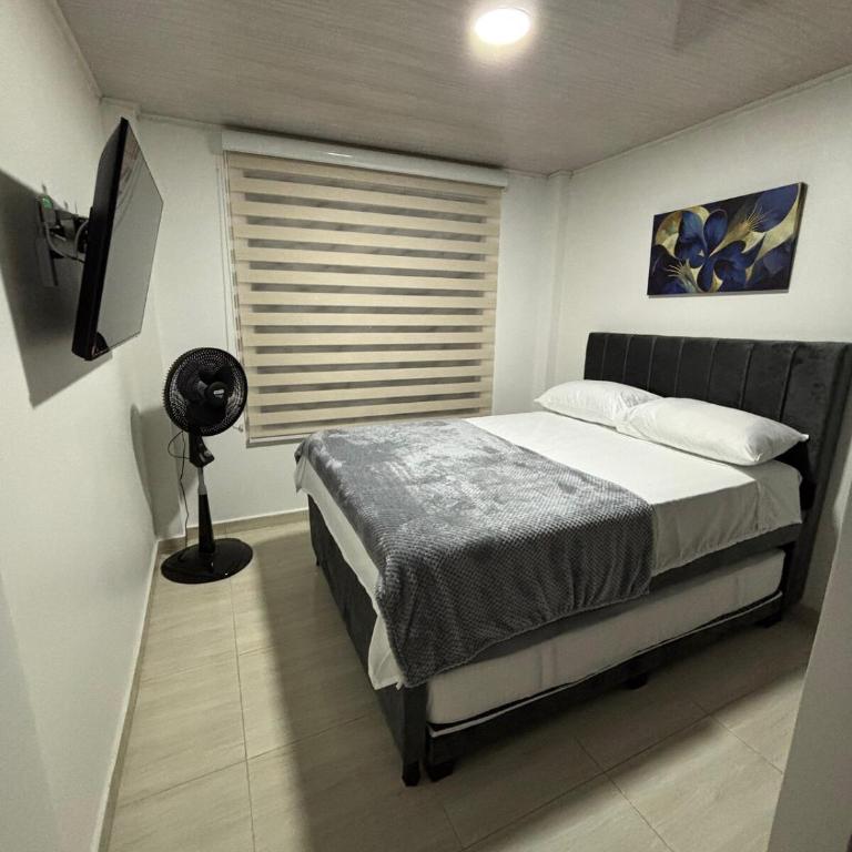 Acogedora y lujosa casa a las afueras con agua - Two-Bedroom House - 37