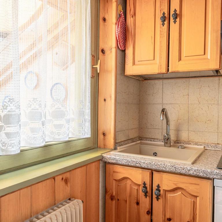 Private Veranda - Tiroler Chalet - Near Ski Slopes & Dolomites - Apartment mit 3 Schlafzimmern - 23