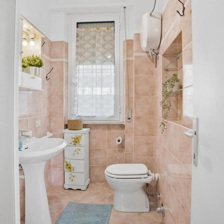 Follonica Vacanze 2 - Appartamento con 2 Camere da Letto - 5