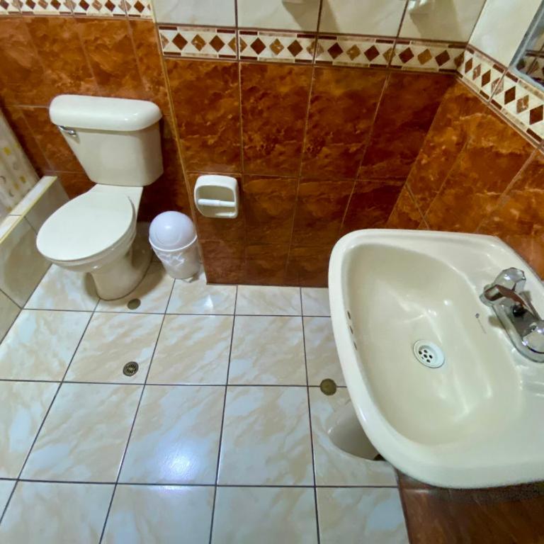 Nayras Puno Hotel - Twin Room - 7
