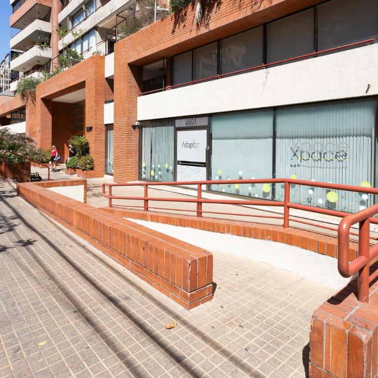 Dpto a pasos del Costanera center con aire acondicionado en Barrio el Golf - Two-Bedroom Apartment - 55
