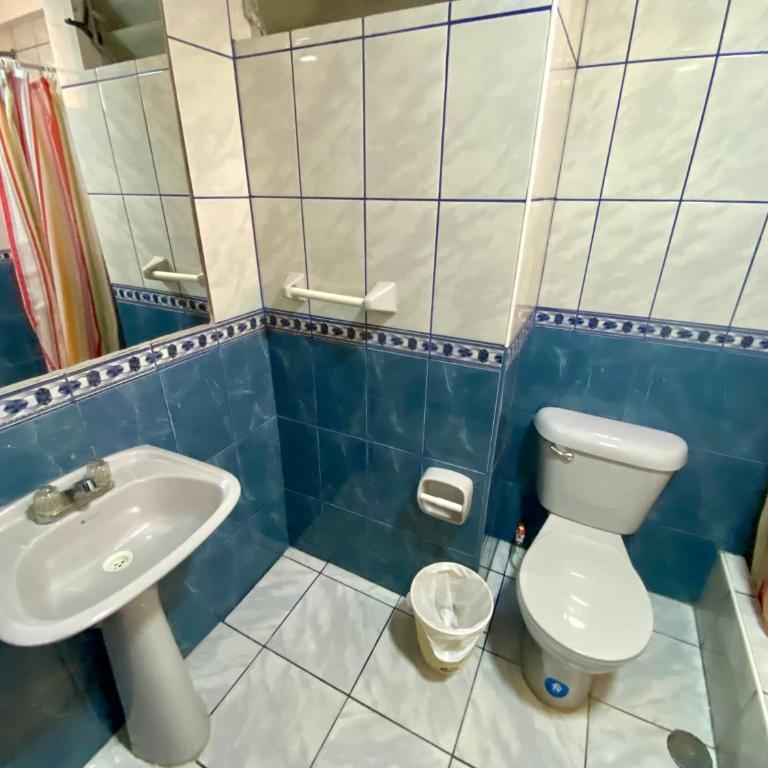 Nayras Puno Hotel - Standard Triple Room - 7