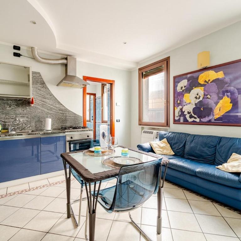 Nido Estense ad un respiro dal Castello - One-Bedroom Apartment - 4