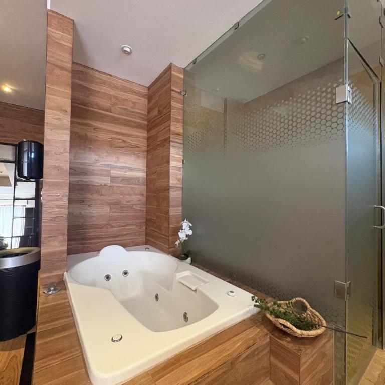 Luxury Apartment Pool, Gym & Padel Downtown 10 min - Apartamento de 2 dormitorios - 8