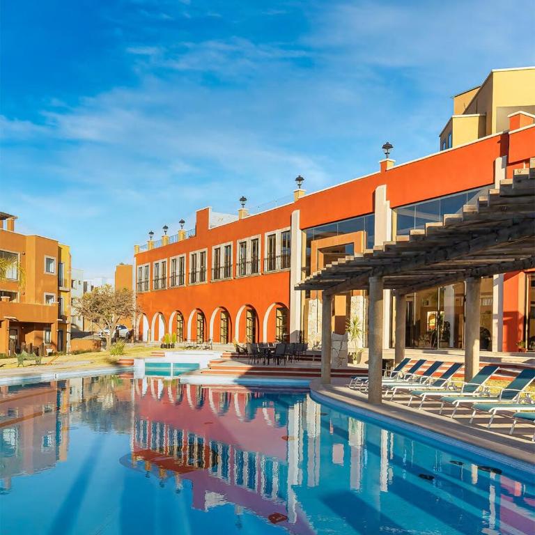 Luxury Apartment Pool, Gym & Padel Downtown 10 min - Apartamento de 2 dormitorios - 1
