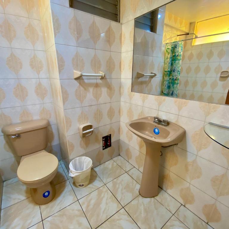 Nayras Puno Hotel - Triple Room with Private Bathroom - 2