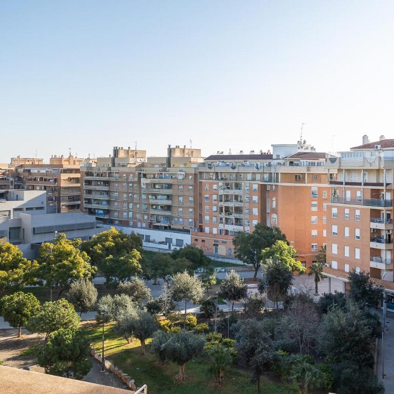 Moderno Hogar con terraza y garaje cerca del mar - Two-Bedroom Apartment - 27