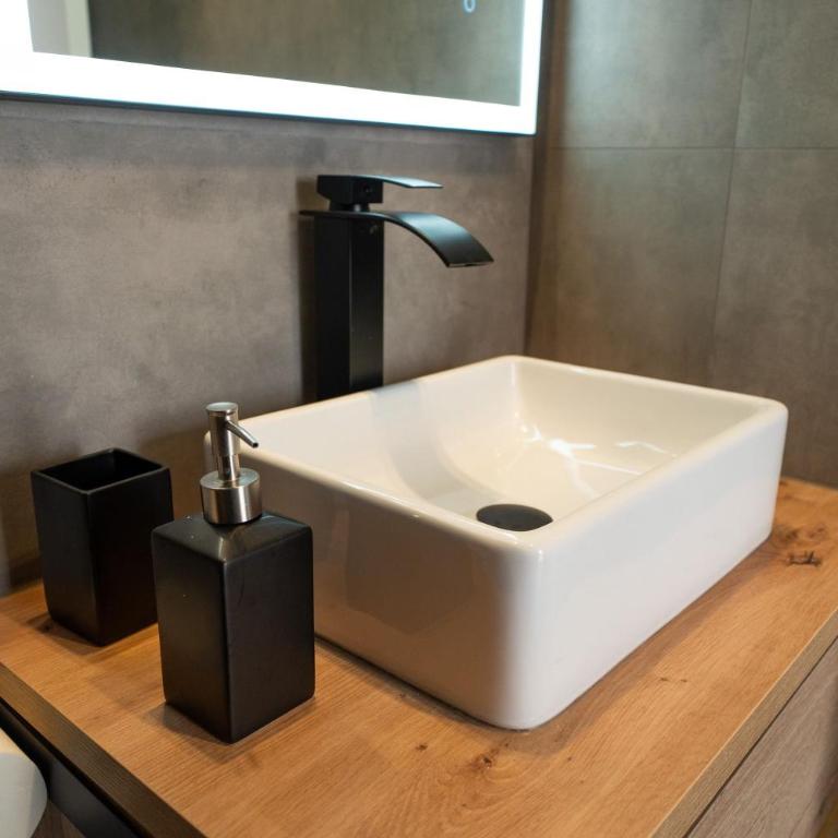 Coliving Canteras Connect Suites - Habitación Doble con baño privado - 7