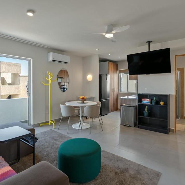 Stylish 2BR with Private Rooftop & Walk to Beach - Apartamento de 2 dormitorios - 29