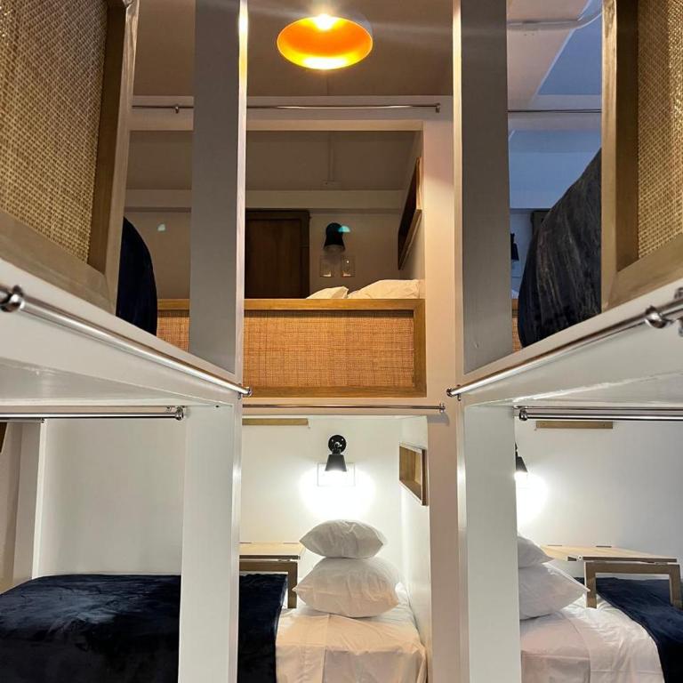 Hotel & hostal Morada - Single Bed in Male Dormitory Room - 5