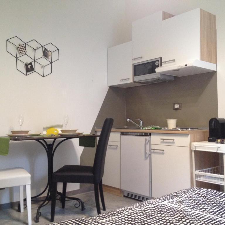 Decorialab Apartments - Studio - 3