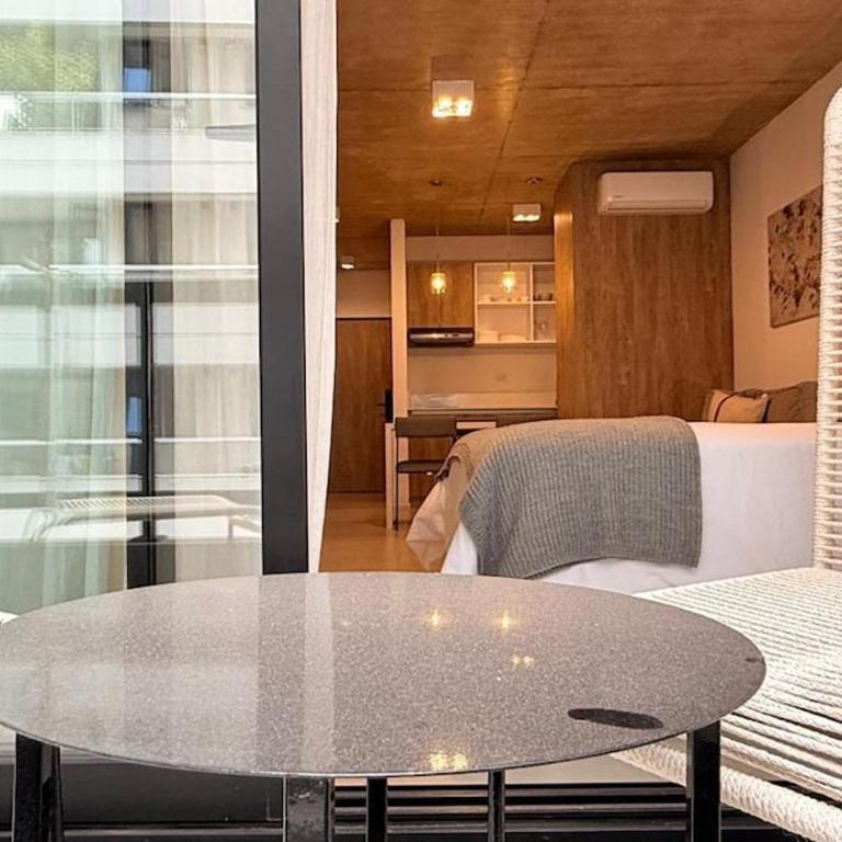 Modern Studio with Balcony in Palermo Hollywood - One-Bedroom Apartment - 4