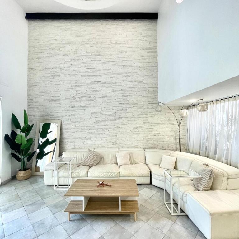 Family villa 3 min from the sea - Four-Bedroom House - 21
