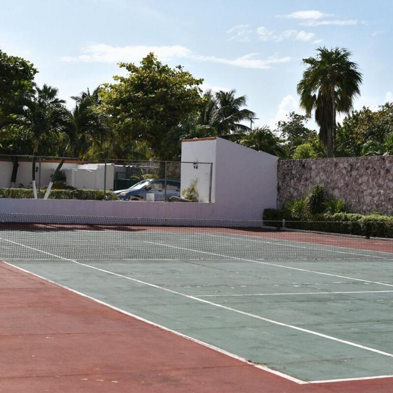 Family villa 3 min from the sea - Four-Bedroom House - 77