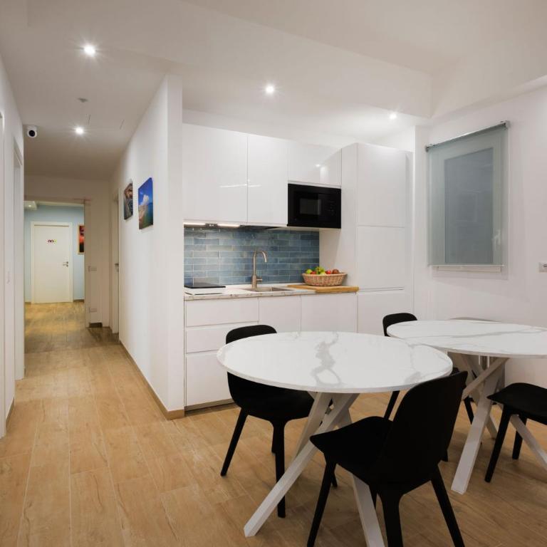 RomeCookSea Guest House - Camera Matrimoniale Deluxe con Doccia - 13